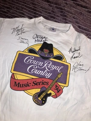 Camisa Crown Royal Country Talla Grande Autografiada Serie Música 1994 De Colección  Foto 1 de 2