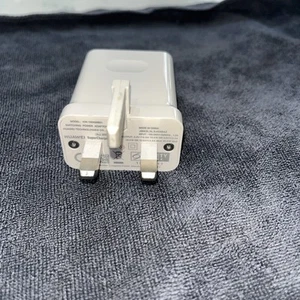 Genuine Huawei / Honor SuperCharge HW-100400B01 Mains Charger Adapter UK Plug - Picture 1 of 4