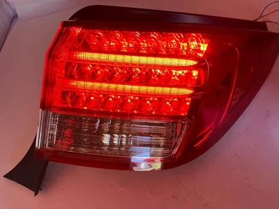 Lexus IS250C IS350C 2010 2015 convertible pasajero derecho luz trasera exterior lámpara LED Foto 1 de 4