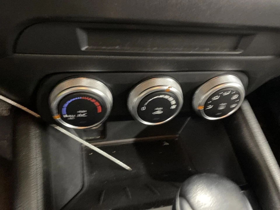 Temperature Control Manual Temperature Control Fits 19-21 MAZDA CX-5 1022420 - Image 1 of 4