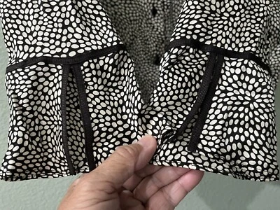 TALBOTS HERMOSA BLUSA CAMISA ELEGANTE CLÁSICA LUNARES SEDA NEGRA Y BLANCA Foto 1 de 4