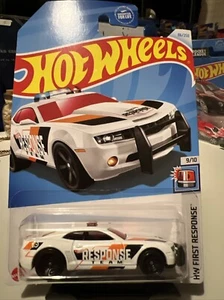 Hot Wheels 2024 White '10 Camaro SS HW First Response - Picture 1 of 3