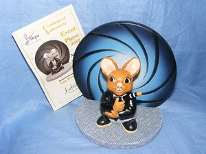 Pieza de evento Pendelfin Rabbit 2007 en caja James Bond edición limitada - Imagen 1 de 1