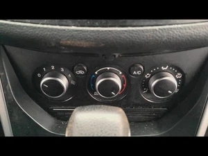 Temperature Control Front Manual Temperature Control Fits 13-16 ESCAPE 6608040 - Picture 1 of 12