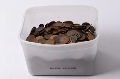 9 kg de monedas de cobre pre decimales de medio penique y monedas de centavo Foto 1 de 3