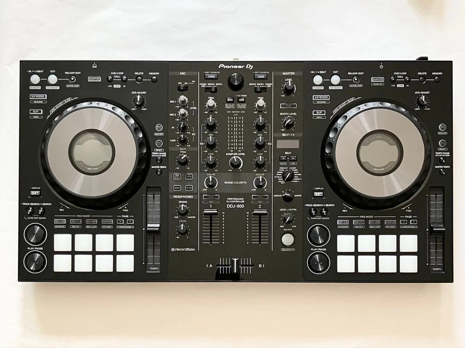 Pioneer DDJ-800 2-Kanal DJ Controller Rekordbox Compact DDJ800 getestet Japan - Bild 1 von 4
