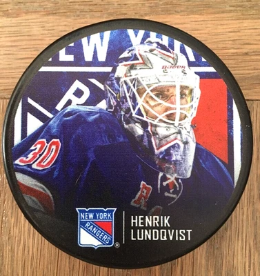 NY RANGERS HOCKEY PUCK HENRIK LUNDQVIST #30 NHL PLAYER MSG SWEDEN LIMITED ED - Image 1 of 4