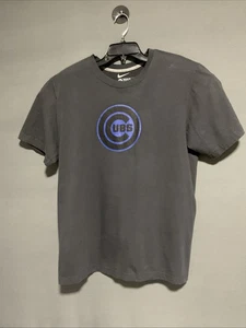 CHICAGO CUBS Mens XL Gray NIKE Short Sleeve Graphic Logo T-Shirt Baseball - Picture 1 of 7