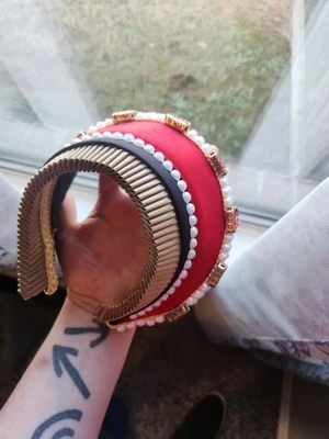 Обруч для волос с французским капюшоном 16 века (красный) - Изображение 1 из 4