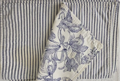 8 manteles individuales Waverly Garden Toile azul crema reversibles almohada a rayas tictac Foto 1 de 4