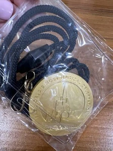 Disney World 50th Celebration Cast Member Exclusive Lanyard Medallion Coin - Picture 1 of 3