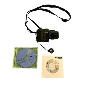 Nikon Coolpix 995 3.2MP Digital Camera 4x Optical Zoom w/ Filters, Compact Flash - Picture 1 of 9