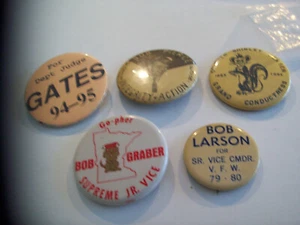 5 MINNESOTA PINBACK BOTTONI PIERCE, LARSON, GRABER, JENSEN, GATES - Foto 1 di 1