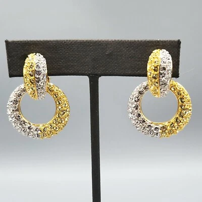 Pendientes con clip de aro de cristal tono oro plata Nolan Miller MANHATTAN PENTHOUSE Foto 1 de 4