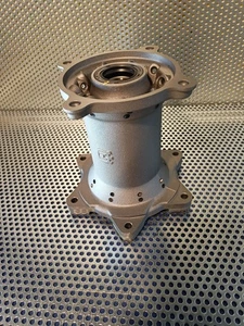 Husqvarna SMR 450 510 610, 2004-2010, CUBO DE RUEDA, NUEVO - Imagen 1 de 4