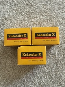 Posten von drei Kodacolor-X CX 135-20 20 Belichtungen - abgelaufen März 1971 - Bild 1 von 4