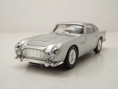 Aston Martin DB5 1964 Argento Modellino 1:24 Welly - Immagine 1 di 4