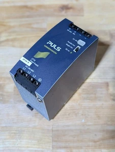 Fuente de alimentación PULS CT10.241 - Entrada: 3CA 380-480V Salida: DC 24-28V - Imagen 1 de 5