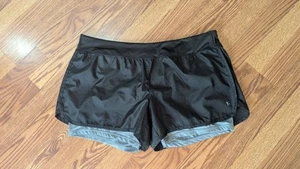 Danskin Now Semi-Fitted Plus Shorts Black Mesh Outer Gray Poly Span Inner 2x/ 20 - Picture 1 of 2