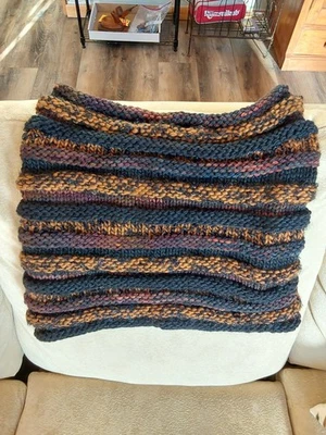 Chaleco de lana suave tejido a mano Foto 1 de 2