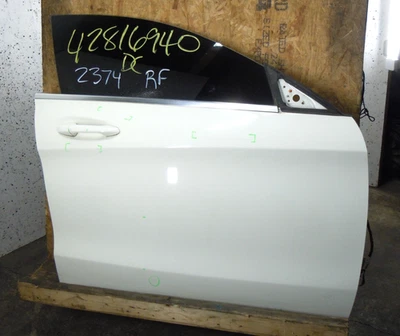 Mercedes-Benz CLA250 2014-2019 conjunto de puerta delantera pasajero derecho OEM 650 Foto 1 de 4