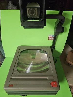 3M 9075 Overhead Transparency Projector with new lamp #4 - Image 1 of 4