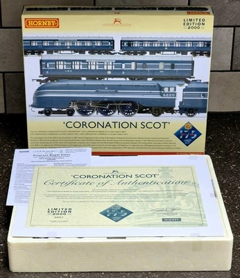 Hornby R3092 Coronation Scot train pack with LMS Princess Coronation Class 4-6-2 - Image 1 of 4