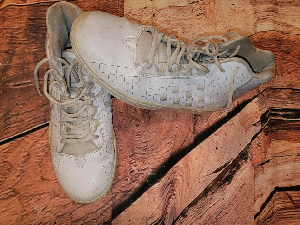 Jordan Illusion 'White Wolf Grey' Mens Shoes Sz 9 guc - Image 1 of 2