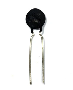 100 Stück NTC Thermistor Überspannungsschutz 13SP020 N13SP020 20Ω φ13mm 13mm UEI Taiwan - Bild 1 von 4