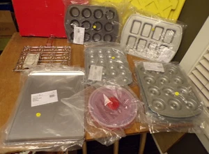 Choice Pampered Chef Products: Baking pans/Grill Basket/Popcorn Maker - Picture 1 of 19