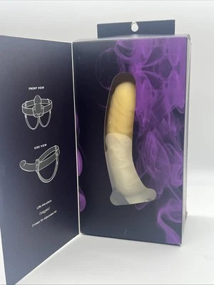 "Juego de arnés con correa hueca de 6"" pulgadas consolador La luz nocturna brilla en la oscuridad" Foto 1 de 4