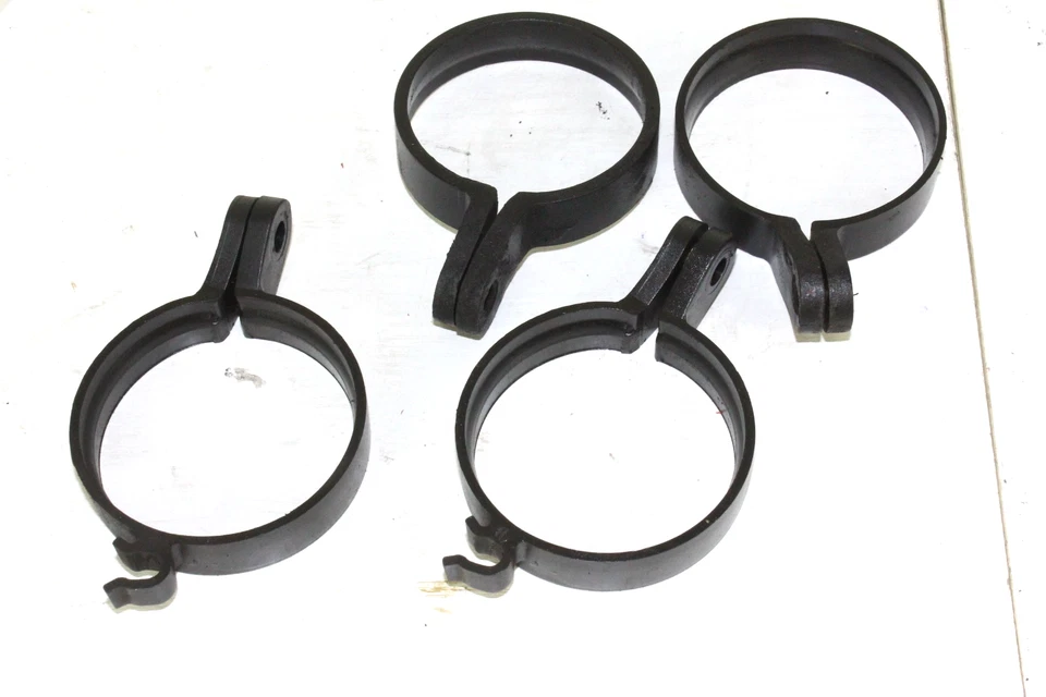 Juego de soportes guardabarros delantero Triumph Speed Triple 955i T2301318 T2305693 Foto 1 de 1