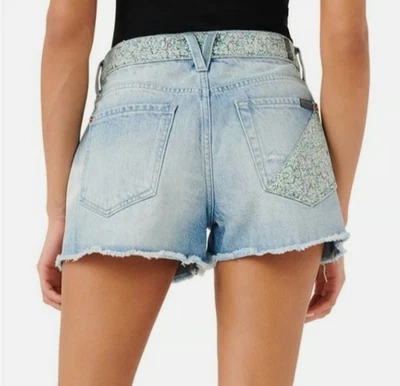 NUEVO 7 For All Mankind Monroe Pantalones Cortos Denim Corte Parche Floral Bolsillo Talla 32 Foto 1 de 4