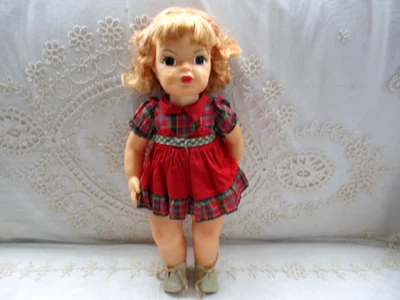 Muñeca Terri Lee vintage años 50 16" vestida con ropa interior etiquetada Foto 1 de 4
