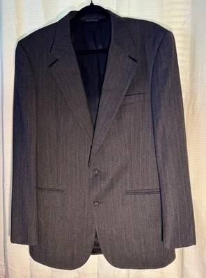 JAQUETA BURBERRY 44R LISTRA CINZA 2 BOTÕES, TODA LÃ PURA TECIDA NA ITÁLIA, EXCELENTE ESTADO USADO - Imagem 1 de 4