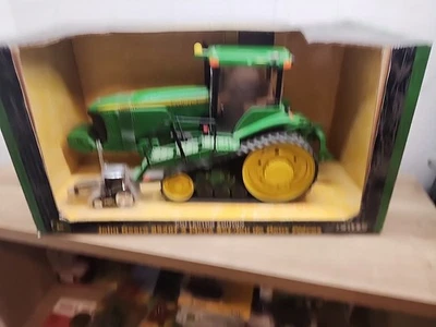 JOHN DEERE 8520T 1/16 & 1/64 COLLECTOR EDITION SET ERTL #15442A NIB - Image 1 of 4