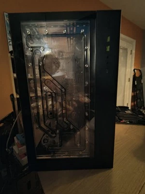 Lian Li O11 Dynamic Razer Edition Tempered Glass case only - Image 1 of 4