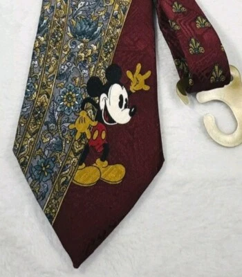 Corbata de seda Mickey & Co Atlas Design roja azul dorada geométrica para hombre Foto 1 de 4