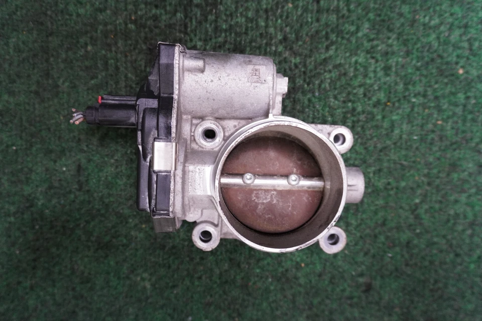 GMC TERRAIN 2017 2,4 L carrocería del acelerador OEM 12669146AA Foto 1 de 4