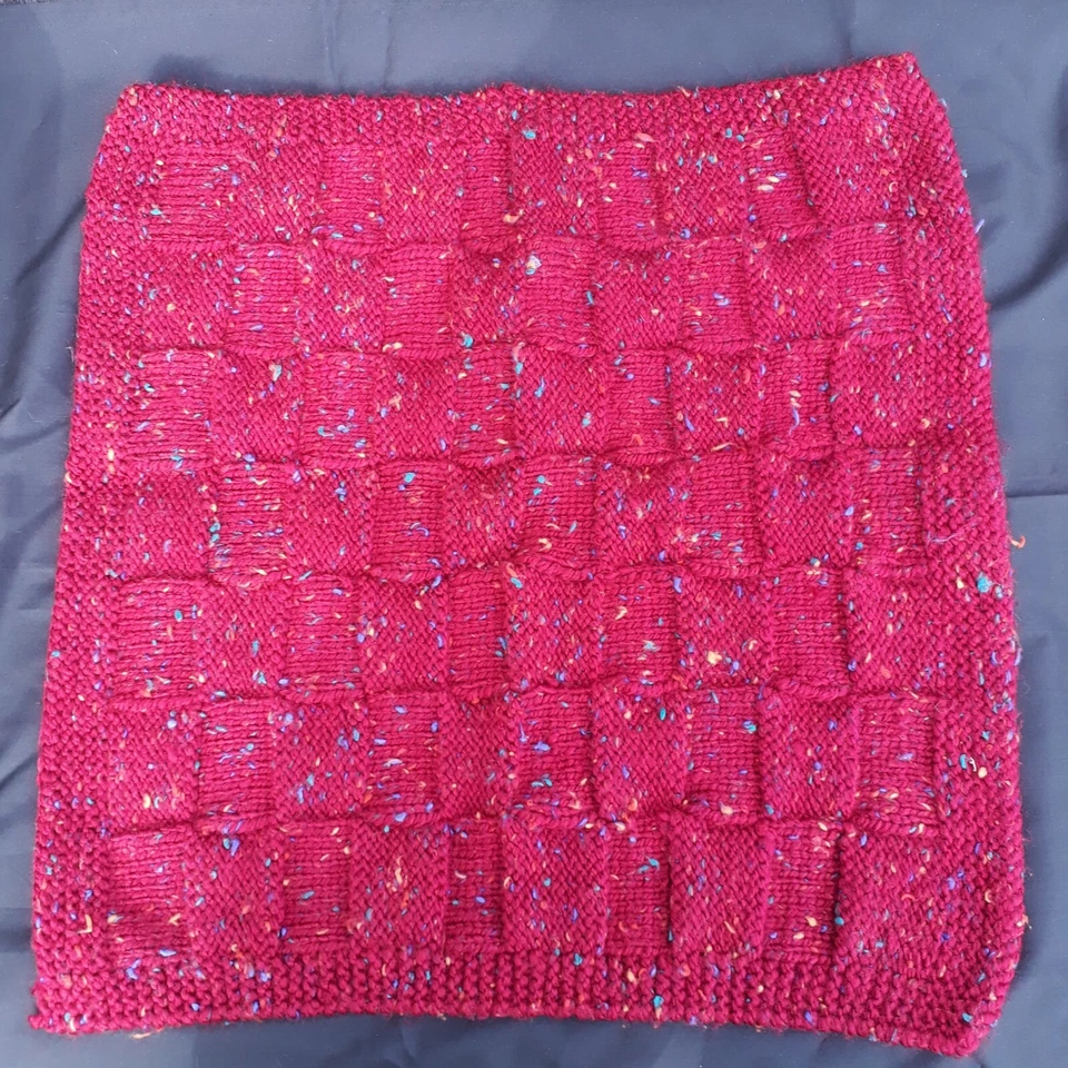 NEW hand knitted baby blanket, red speckled wool, suitable for car seat - Image 1 of 1