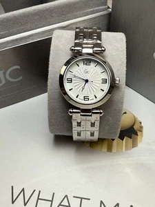 Guess Collection White Dial Silver Tone 32mm Women's Watch X17504L1 - Picture 1 of 6