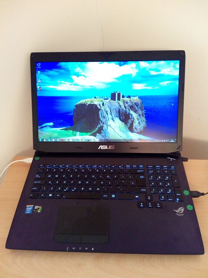 Asus G750jw 17.3 inch, i7-4700H gaming laptop ROG, 8GB,240GB SSD + 750 - Image 1 of 1