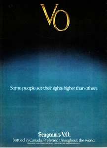 SEAGRAM'S V.O. ANUNCIO DE WHISKY #8 RARO "ALGUNAS PERSONAS PONEN SU MIRADA MÁS ALTA QUE OTRAS" - Imagen 1 de 2