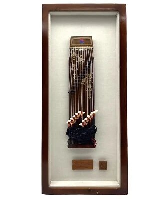 GAYAGEUM 12 Cuerdas Mini Decoración Coreana Tradicional Cítara Kayageum Enmarcado Foto 1 de 4