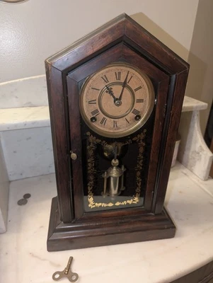 Antiguo Reloj E. Ingraham Mantel Vintage Estante Madera Reloj Funciona Completo  Foto 1 de 4