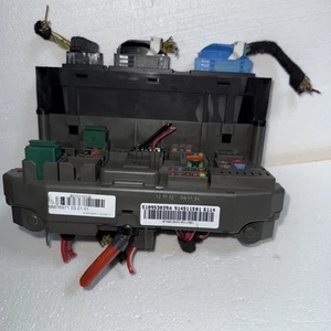2007 TO 2013 BMW X5 E70 UNDER DASH INTERIOR CABIN RELAY JUNCTION FUSE BOX - Picture 1 of 5