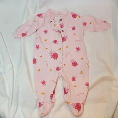 Vtg Carter's Pink One Piece Sleeper/Pajama W/ ladybugs allover Print 6 To 9 Mo - Image 1 of 4