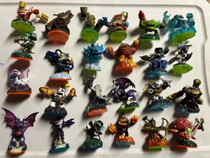 Lote De 24 Figuras Skylanders Bonitas Y Sin Probar - Años 2011-12-13 Piezas Activision - Imagen 1 de 8