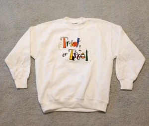 Kids Gildan activewear heavyweight white TRICK or TREAT sweatshirt M 10-12 - NEW - Picture 1 of 4