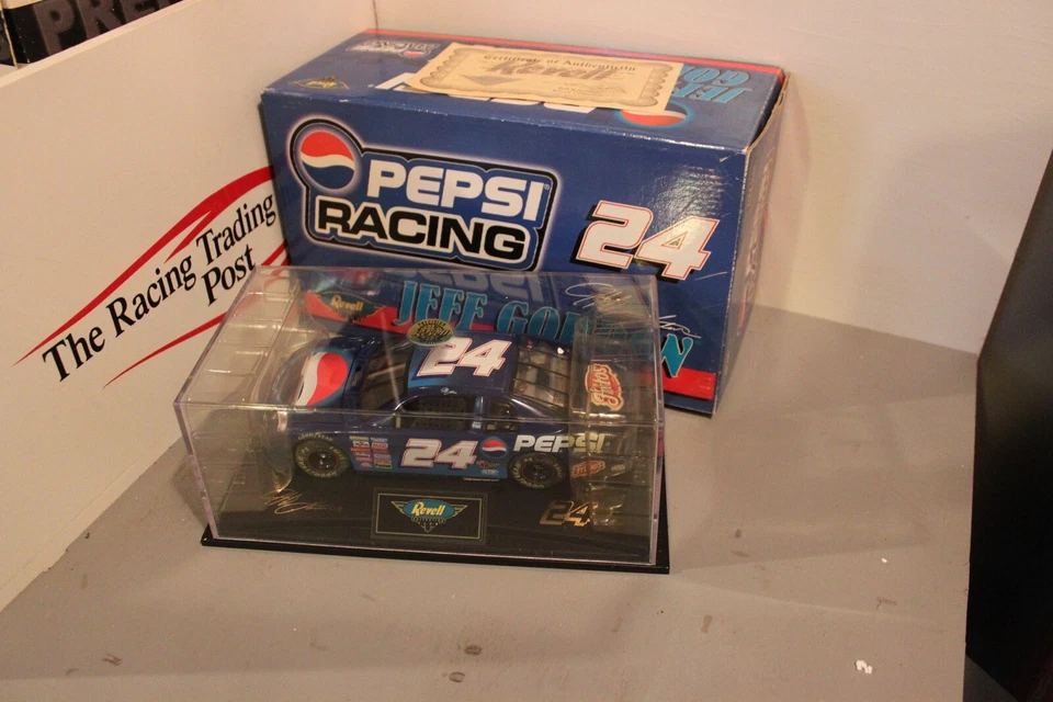 1999 Jeff Gordon Pepsi 1/24 Revell NASCAR Diecast - Image 1 of 1